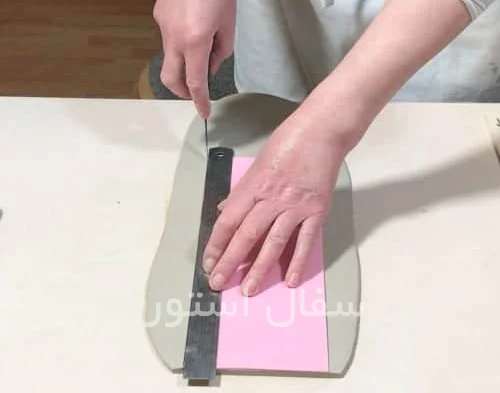 پهن کردن خمیر سفال